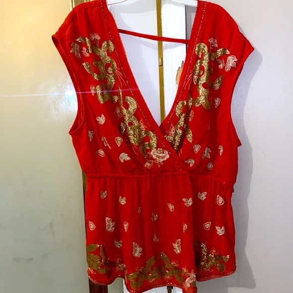 Free People RARE Ooh Lala embroidered Boho Top w/ gold sequins & open back, NWOT - Picture 2 of 10